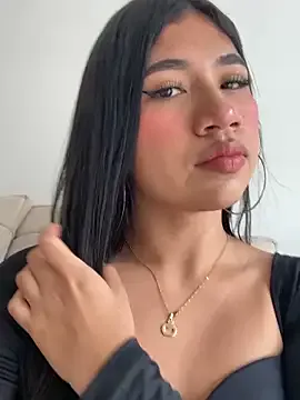 British_EmJess – webcam model profile photo Image 16