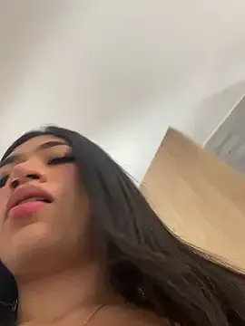 British_EmJess – webcam model profile photo Image 19