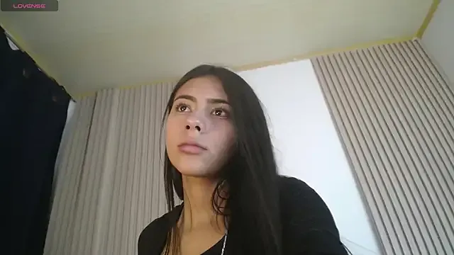 Nataly_Blonde – webcam model profile photo Image 5