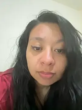 Lincy_and_hanna – webcam model profile photo