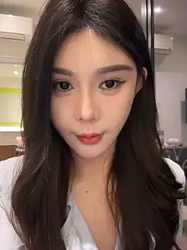 SelennaMoon – webcam model profile photo Image 3