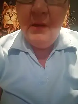 lipsmamy's Thumb Image