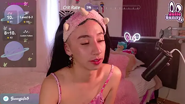 SusyBlair – webcam model profile photo Image 5