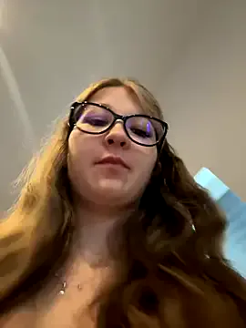 LizzieGreyX – webcam model profile photo Image 10