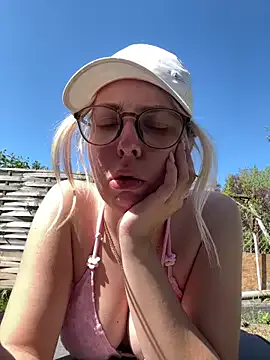 Livewithlucy Image 9