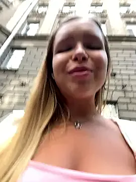 Liza_risky Image 19