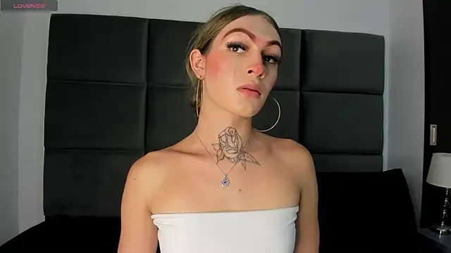 lushianafitness – webcam model profile photo Image 3