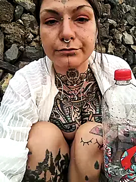 blondeza – webcam model profile photo Image 4