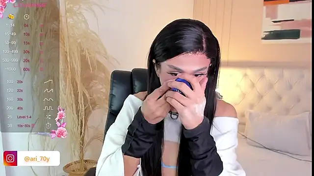 SusyBlair – webcam model profile photo Image 11