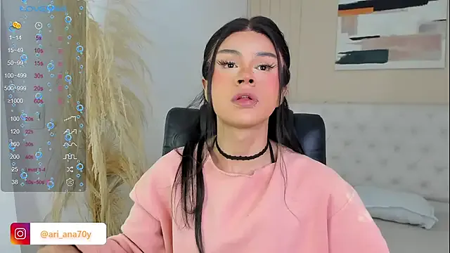 SusyBlair – webcam model profile photo Image 17