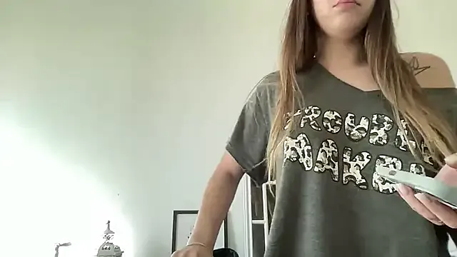 Her-Girl – webcam model profile photo Image 5