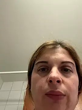 BabeBeth40 – webcam model profile photo Image 19