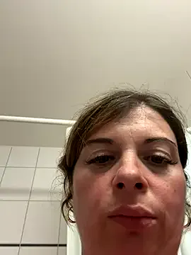 BabeBeth40 – webcam model profile photo Image 5