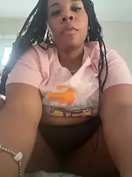 GlamGran – webcam model profile photo Image 5