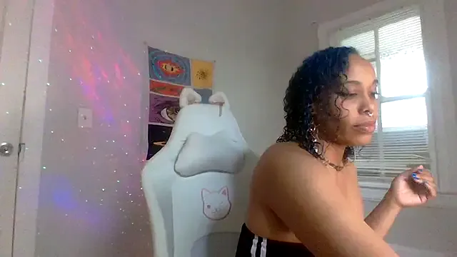 JessieBlonde – webcam model profile photo Image 5