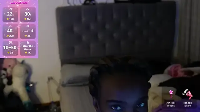 milla_milla – webcam model profile photo Image 12