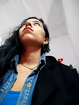 Cat-meowa – webcam model profile photo Image 10