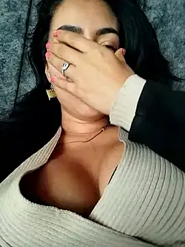 Cat-meowa – webcam model profile photo Image 2