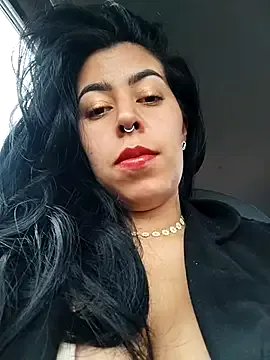 Cat-meowa – webcam model profile photo Image 3