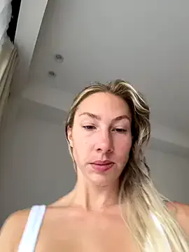 farianaall – webcam model profile photo Image 15