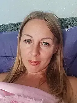 DemiRoseLeeXBabestation – webcam model profile photo Image 8
