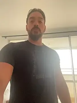 WILD-love-WILD – webcam model profile photo Image 12