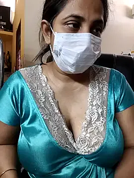 LizzieGreyX – webcam model profile photo Image 14