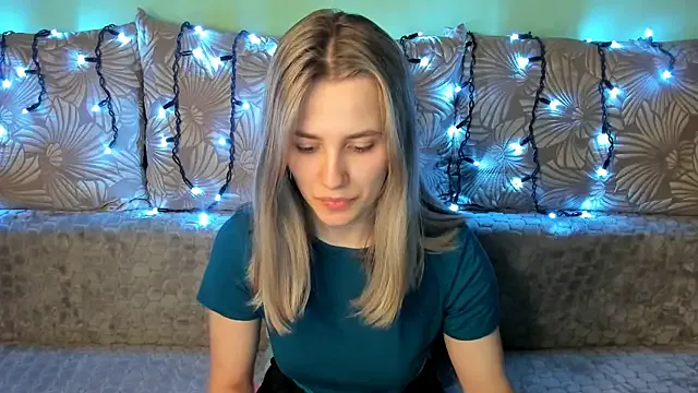 MaggieCake – webcam model profile photo