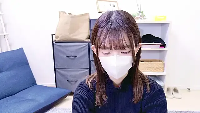 British_EmJess – webcam model profile photo Image 19