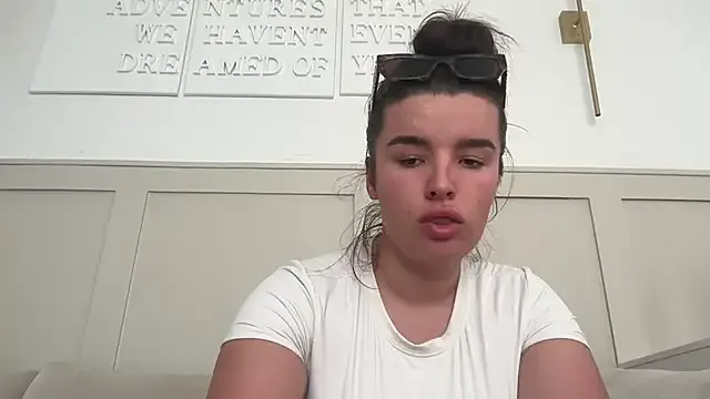 Sexeuphoria – webcam model profile photo Image 10