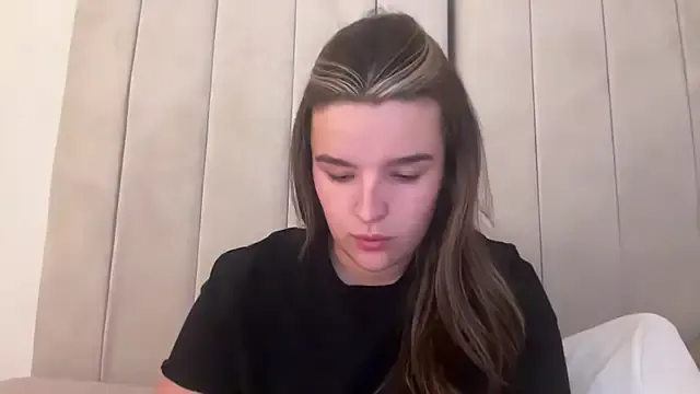 Sexeuphoria – webcam model profile photo Image 14