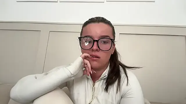 Sexeuphoria – webcam model profile photo Image 15