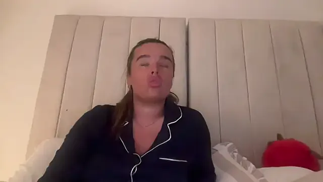 Sexeuphoria – webcam model profile photo Image 19