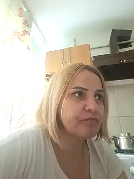 SofiaSins – webcam model profile photo Image 2