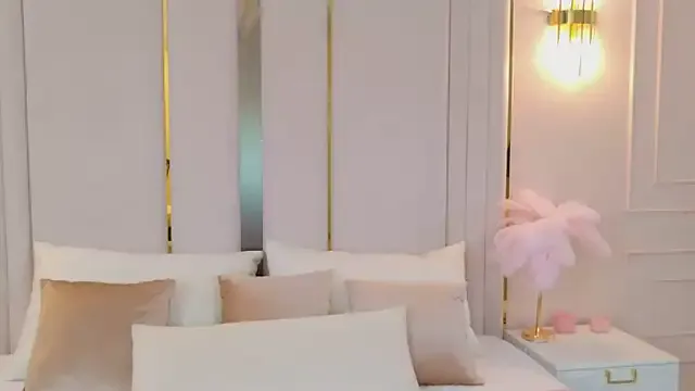 MiaTonyy – webcam model profile photo Image 13