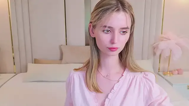 MiaTonyy – webcam model profile photo Image 5