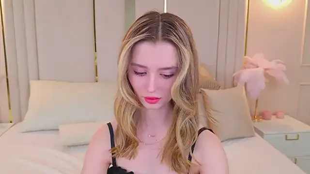 MiaTonyy – webcam model profile photo Image 9