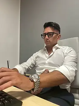 Ellalouisee89 – webcam model profile photo Image 13