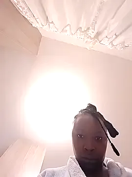 Cherry-berryMax98 – webcam model profile photo Image 19