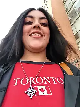 LoraDevine – webcam model profile photo Image 19