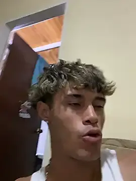 alex_islive – webcam model profile photo Image 15