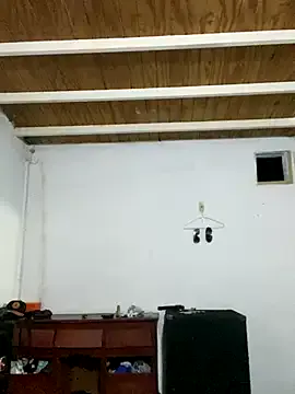 alex_islive – webcam model profile photo Image 3