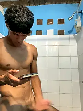 alex_islive – webcam model profile photo Image 7