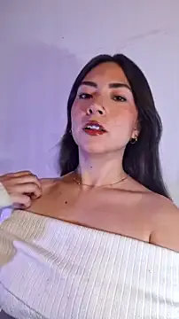 BunnyLove- – webcam model profile photo Image 2