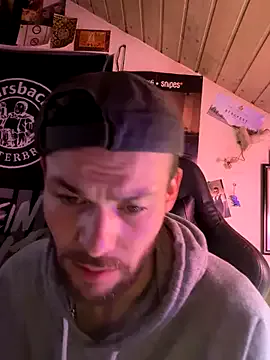 MistressLouUK – webcam model profile photo Image 13