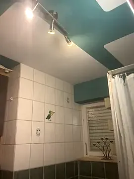 MistressLouUK – webcam model profile photo Image 18