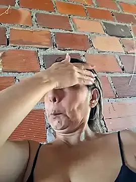 Mia-funny20 Image 18