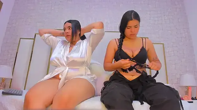 SweetHoles69 – webcam model profile photo Image 4