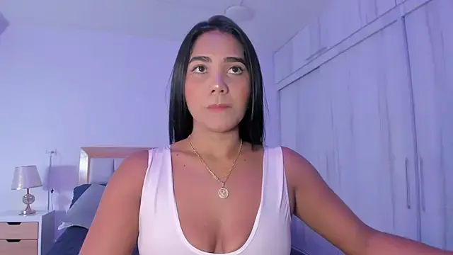 Ellalouisee89 – webcam model profile photo Image 4