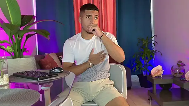 blondeangel_4u2 – webcam model profile photo Image 9